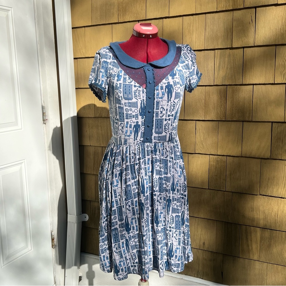 Doctor Who Dress M